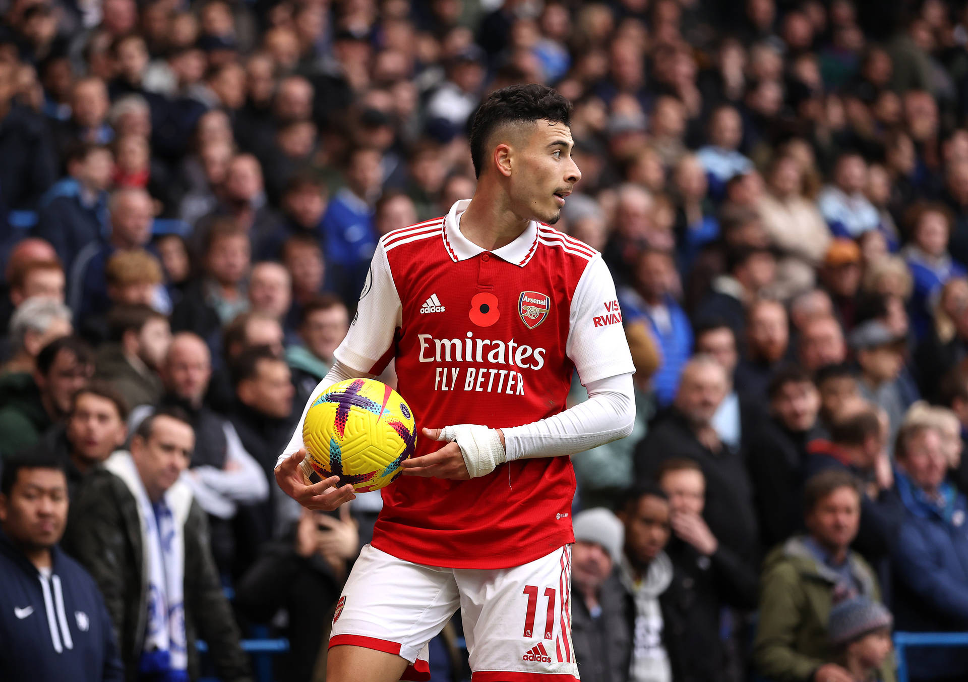 Gabriel Martinelli Holding Ball Background