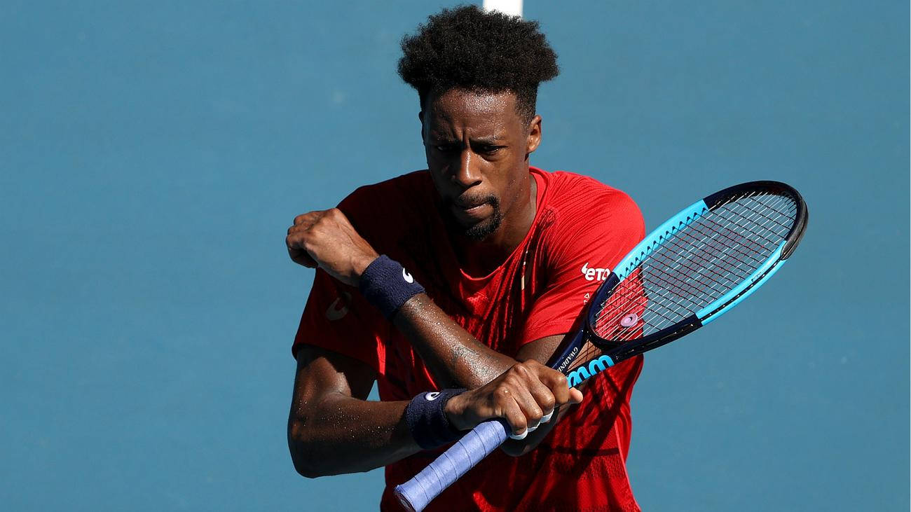 Gael Monfils Crossing His Arms