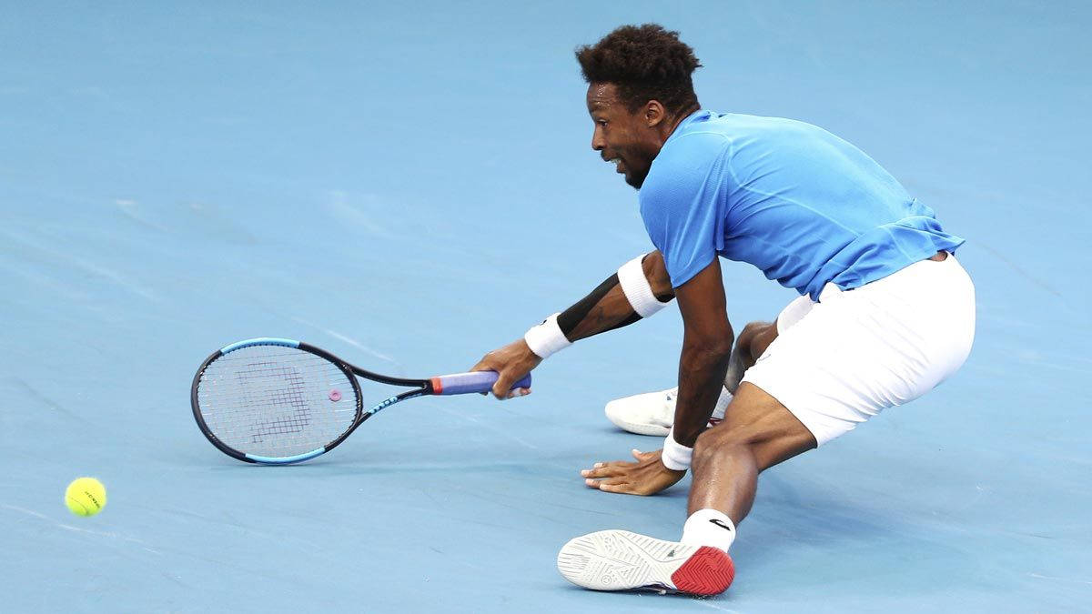 Gael Monfils Nearly Falling