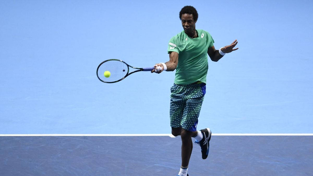 Gael Monfils With One Foot Up