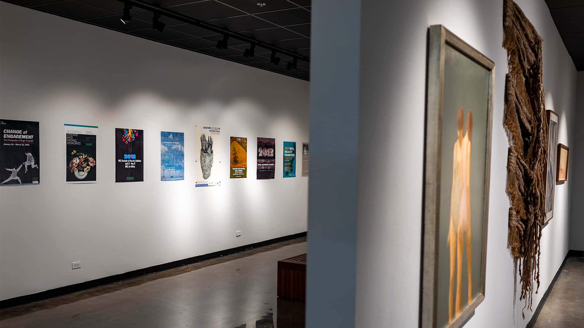 Gallery Inside The Museum Of Islamic Art Background