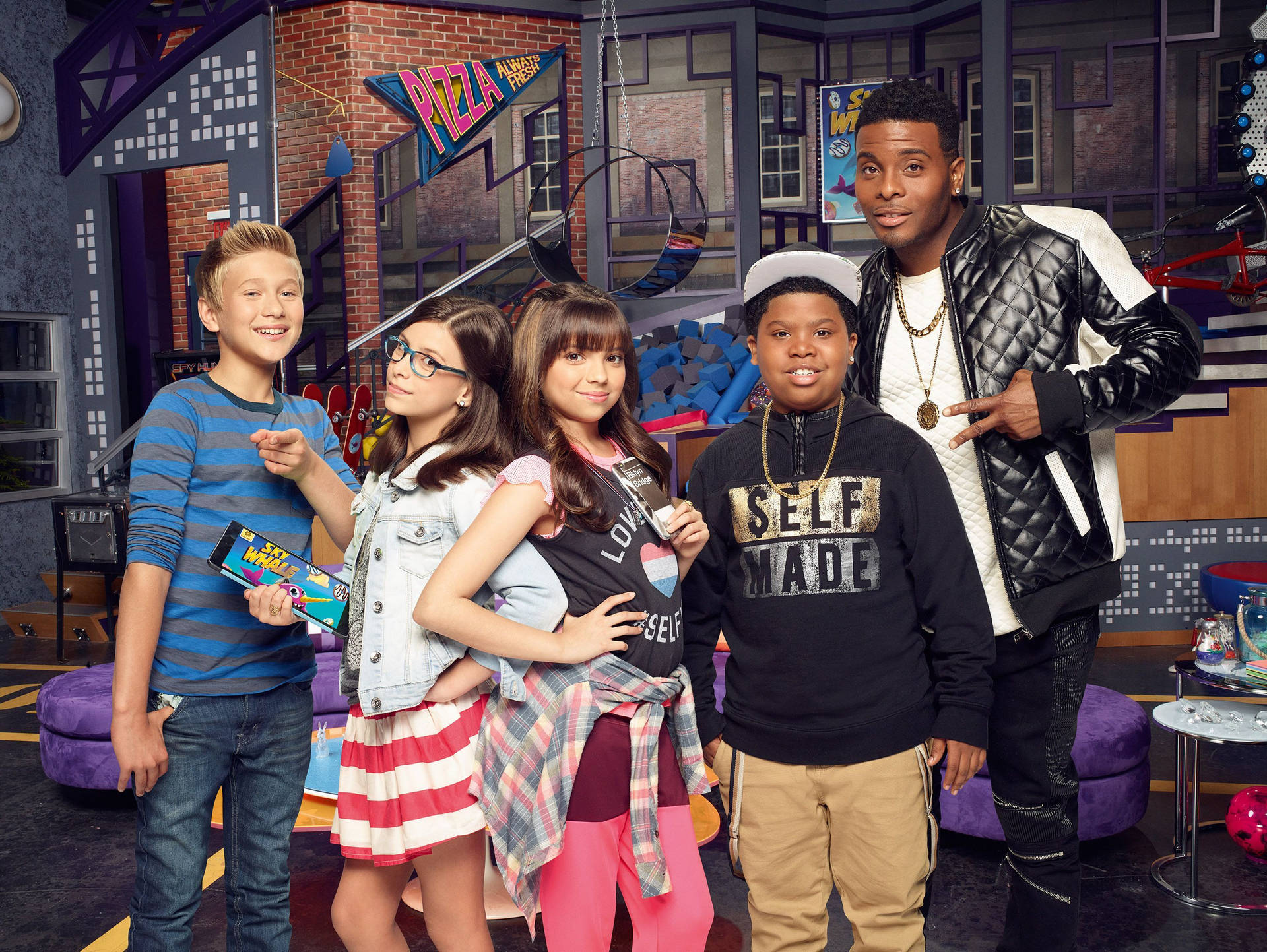 Game Shakers Family Posing Background
