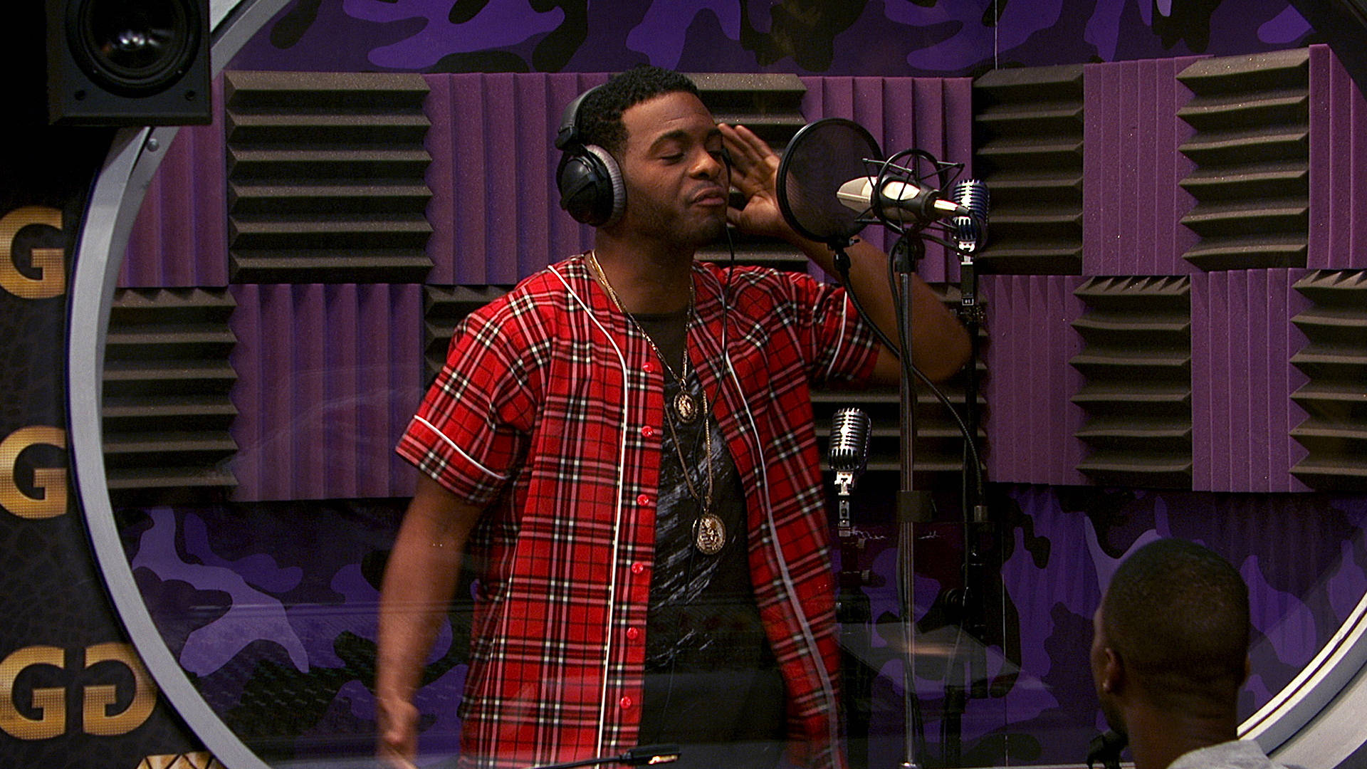 Game Shakers Recording Double G Background