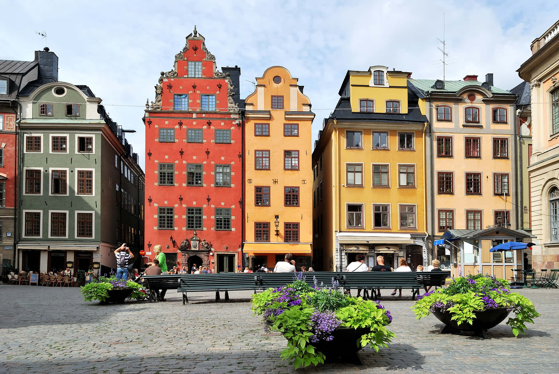 Gamla Stan Tourist Park Background