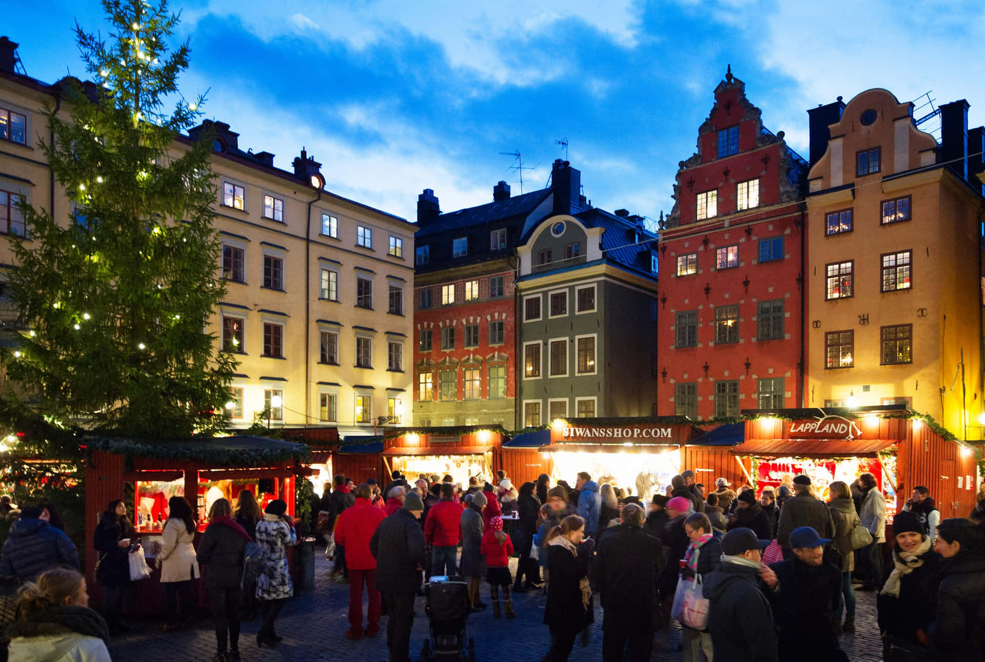 Gamla Stan Tourists Night Market Background