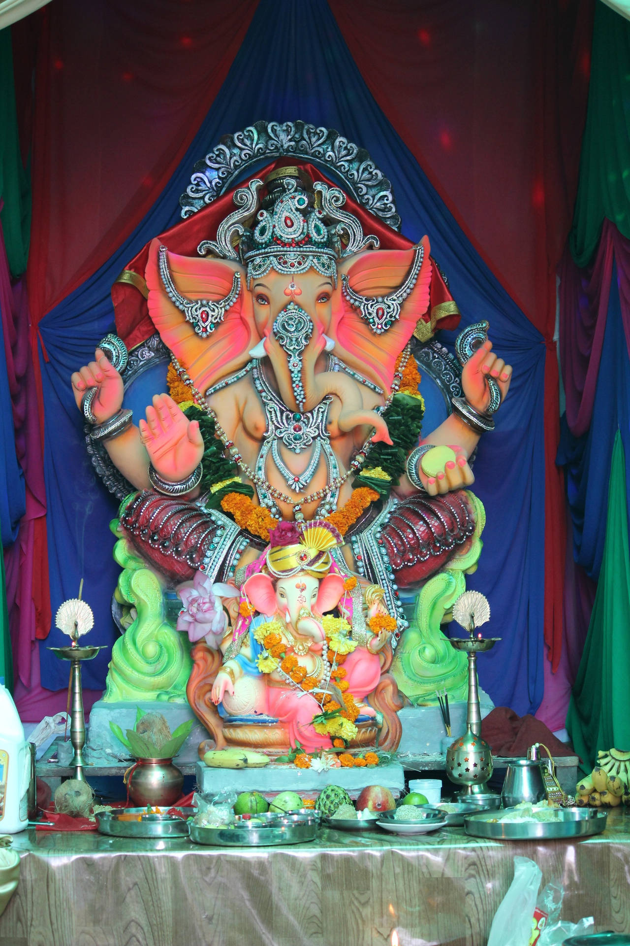 Ganesha Statue Mumbai Background