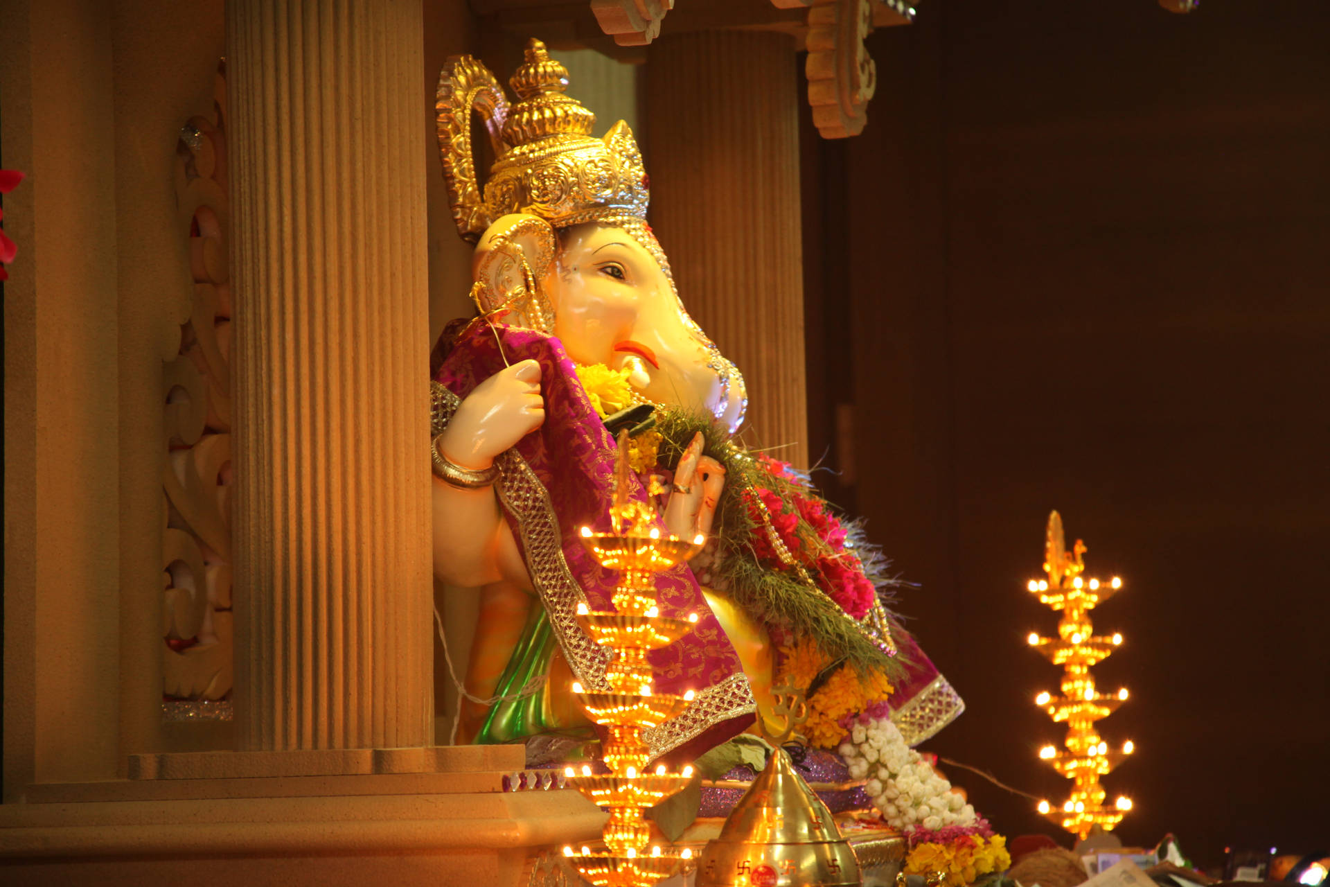 Ganesha With Warm Light Background
