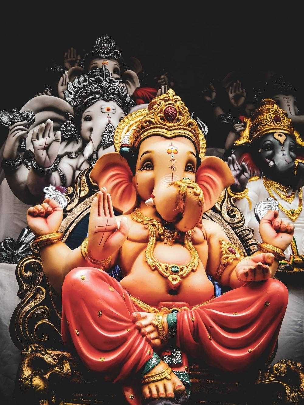 Ganpati Hd Among Deities Background