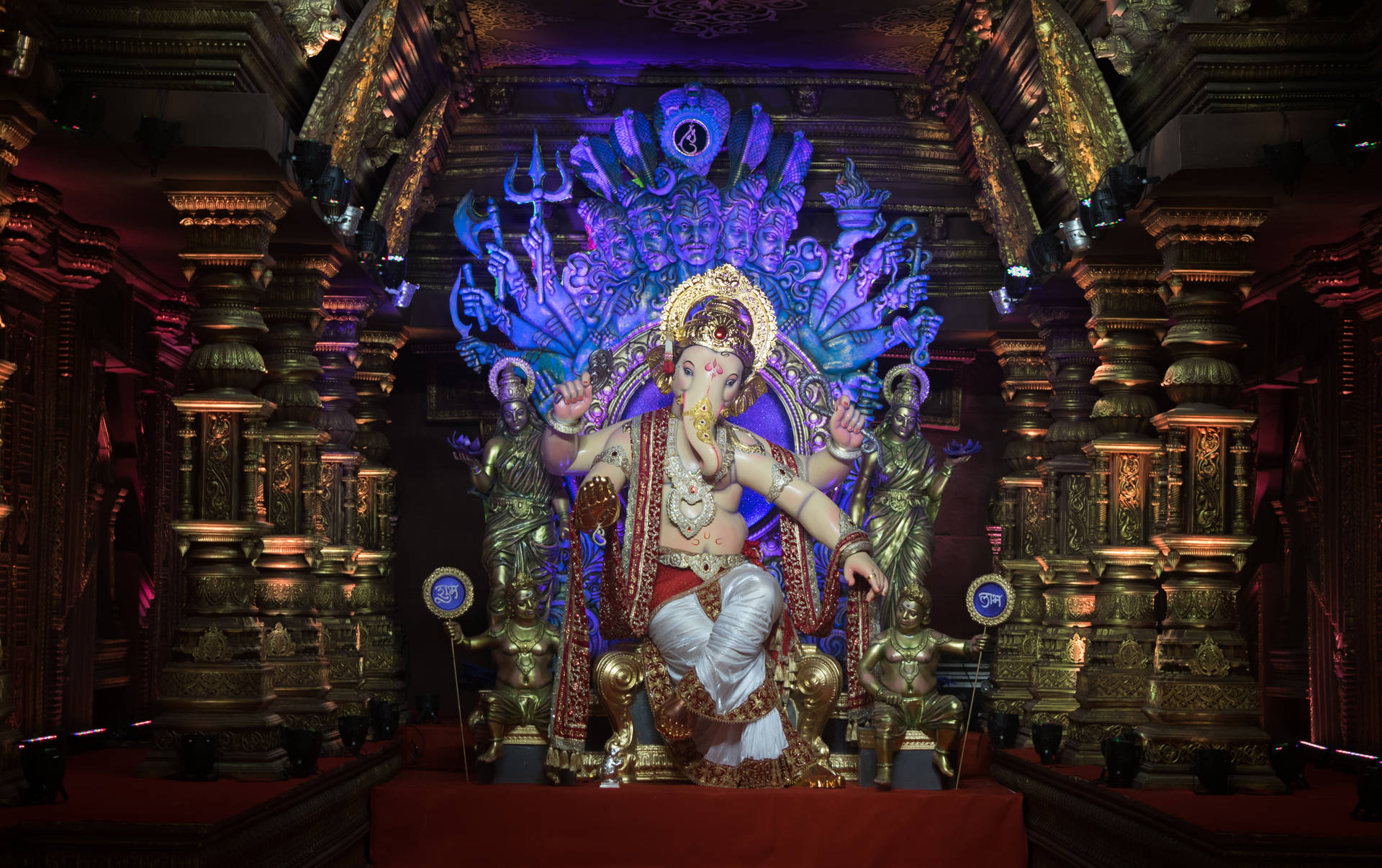 Ganpati Hd On Throne Background