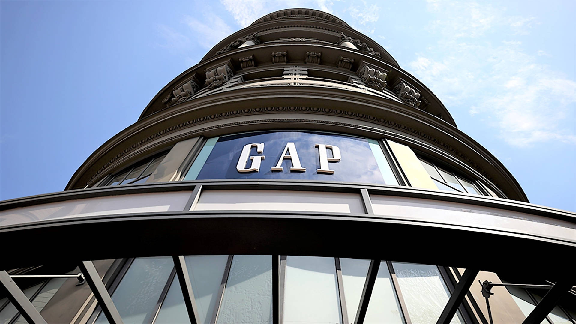 Gap Flagship Store San Francisco Background