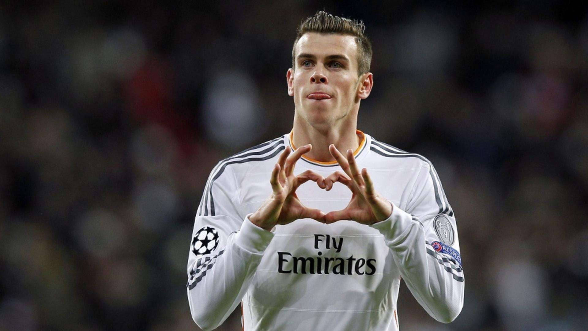 Gareth Bale Hand Heart Gesture Background