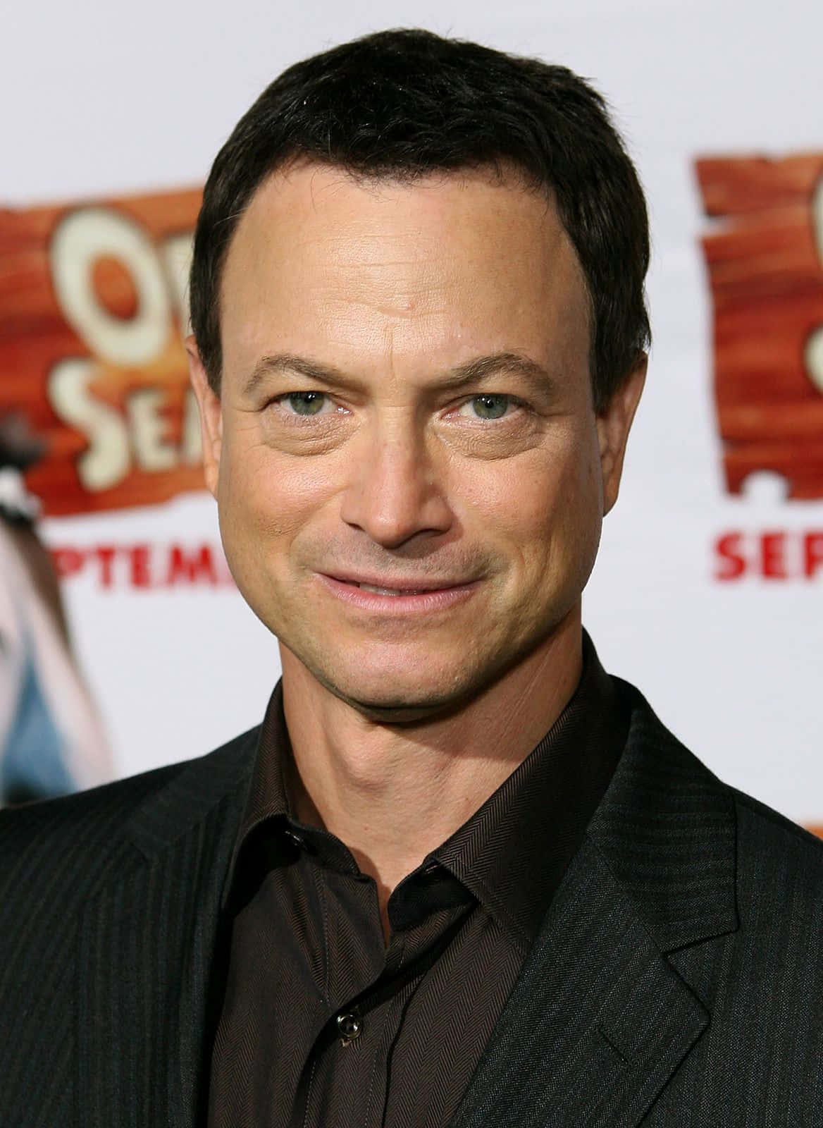 Gary Sinise Event Portrait Background