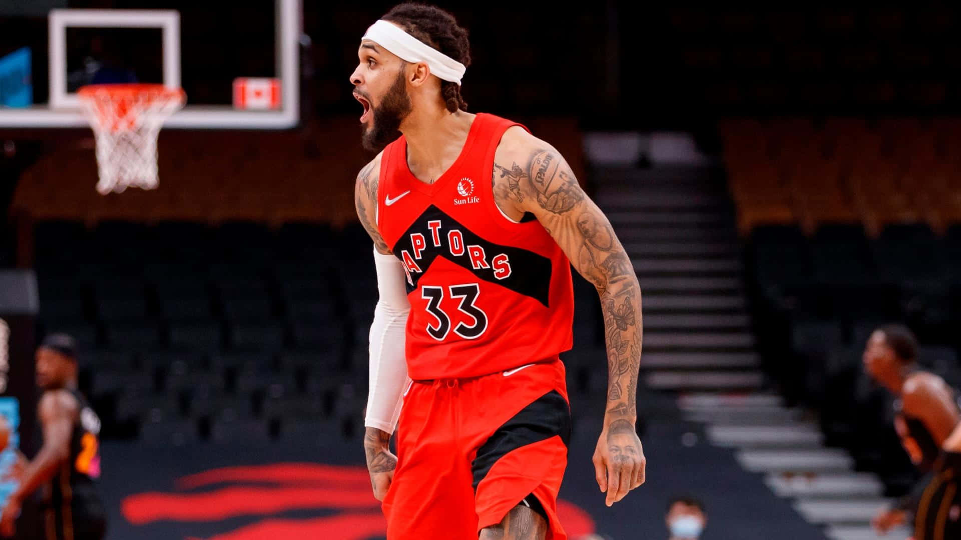 Gary Trent Jr, The Rising Star In The Basketball Court Background