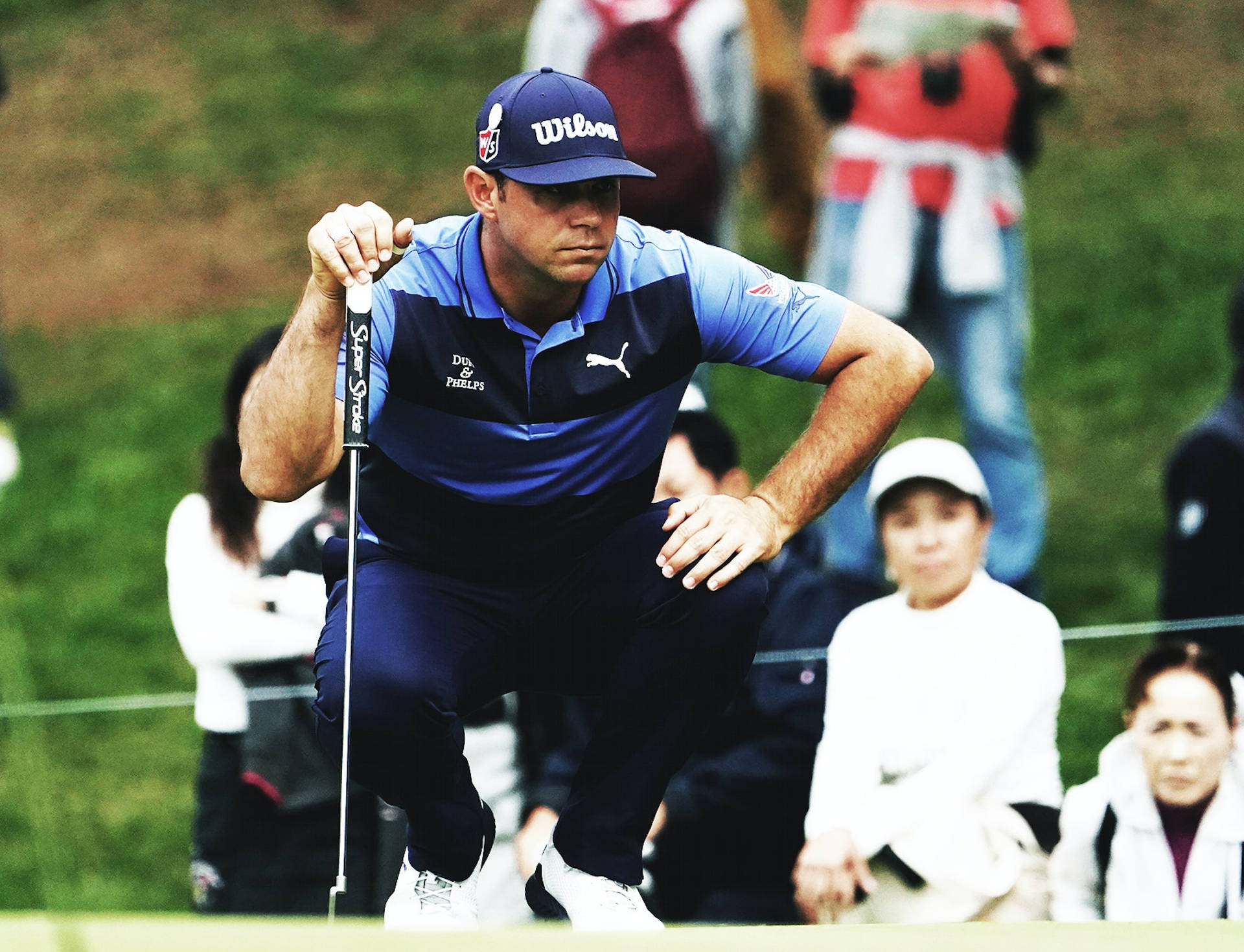 Gary Woodland In Squat Position Background