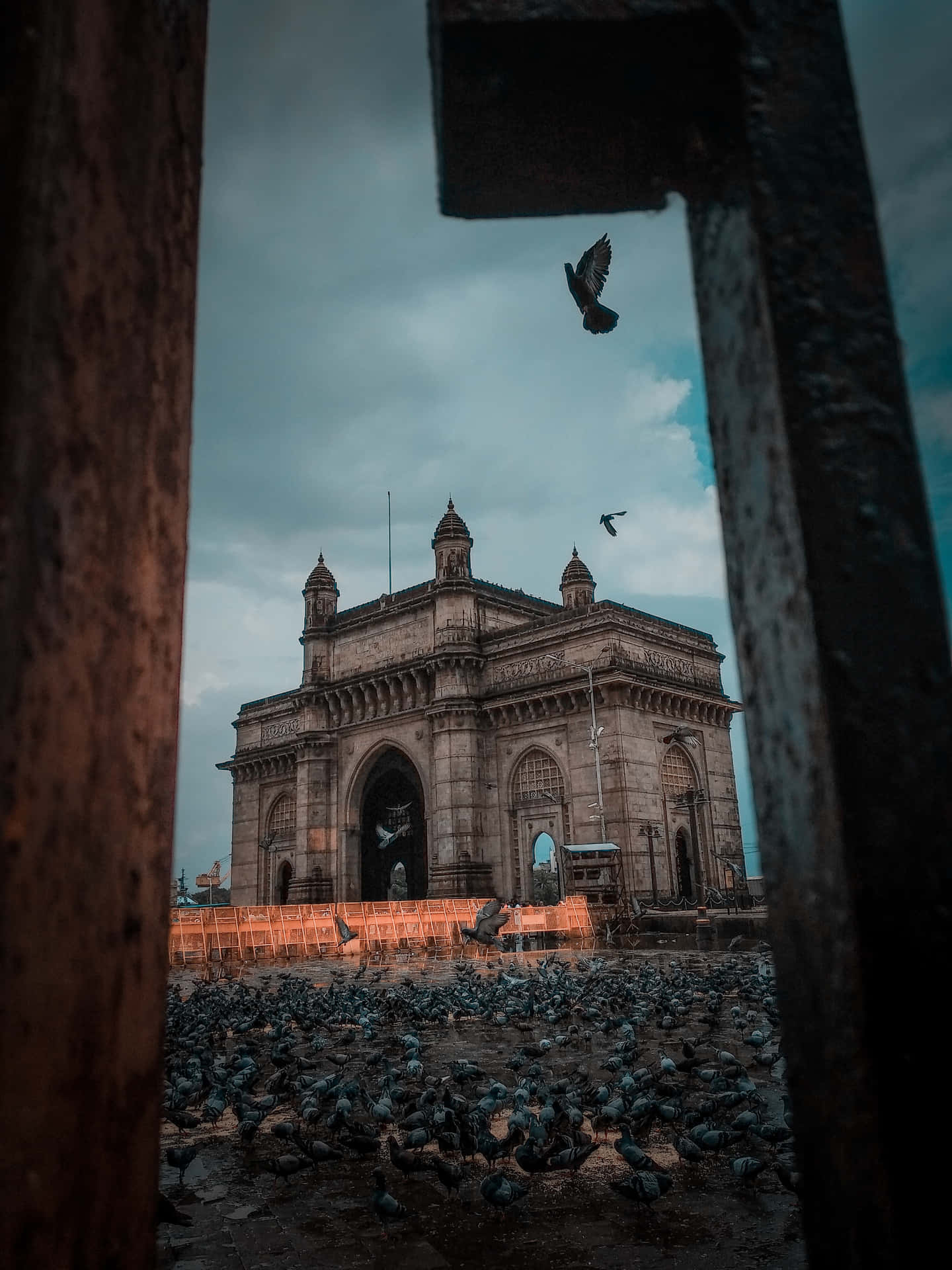 Gateway To India Gray Day Background