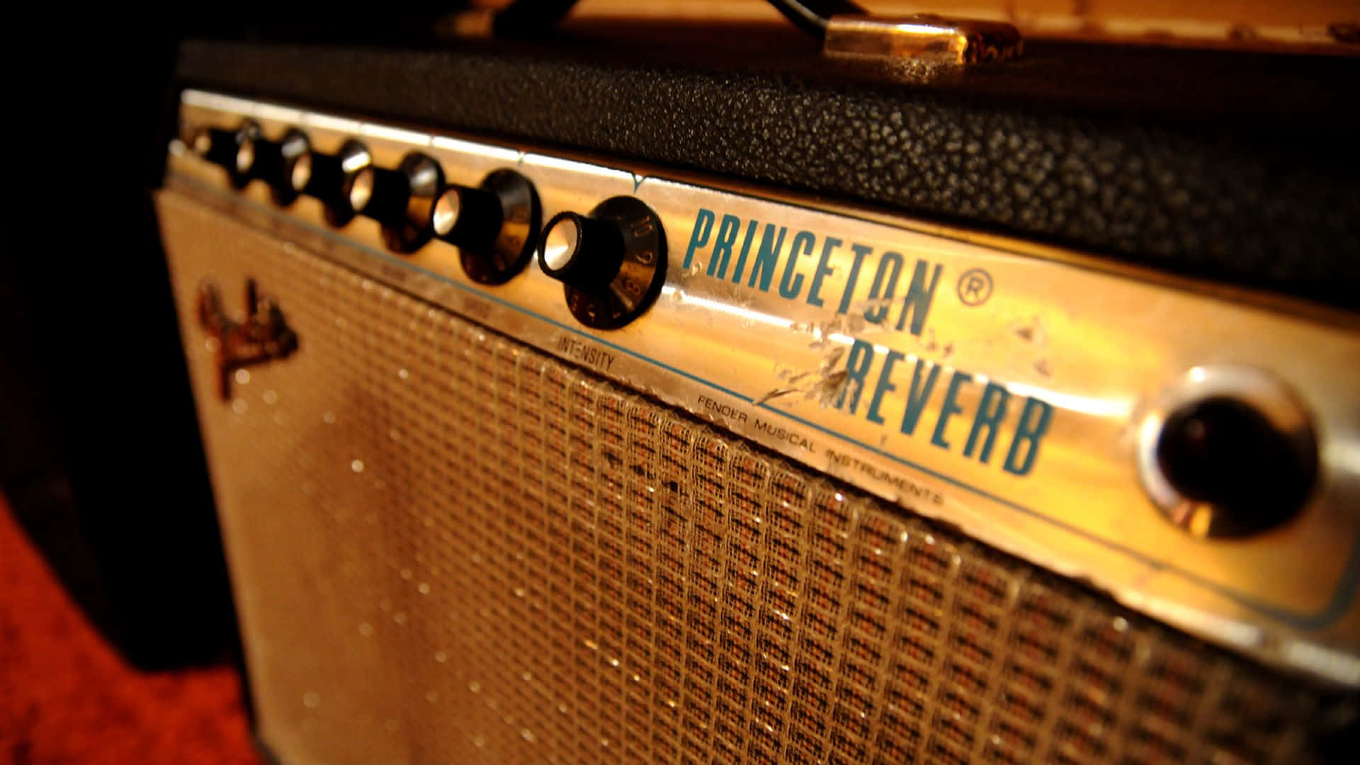 Gear Up For An Amazing Performance With The Right Guitar Amp Background