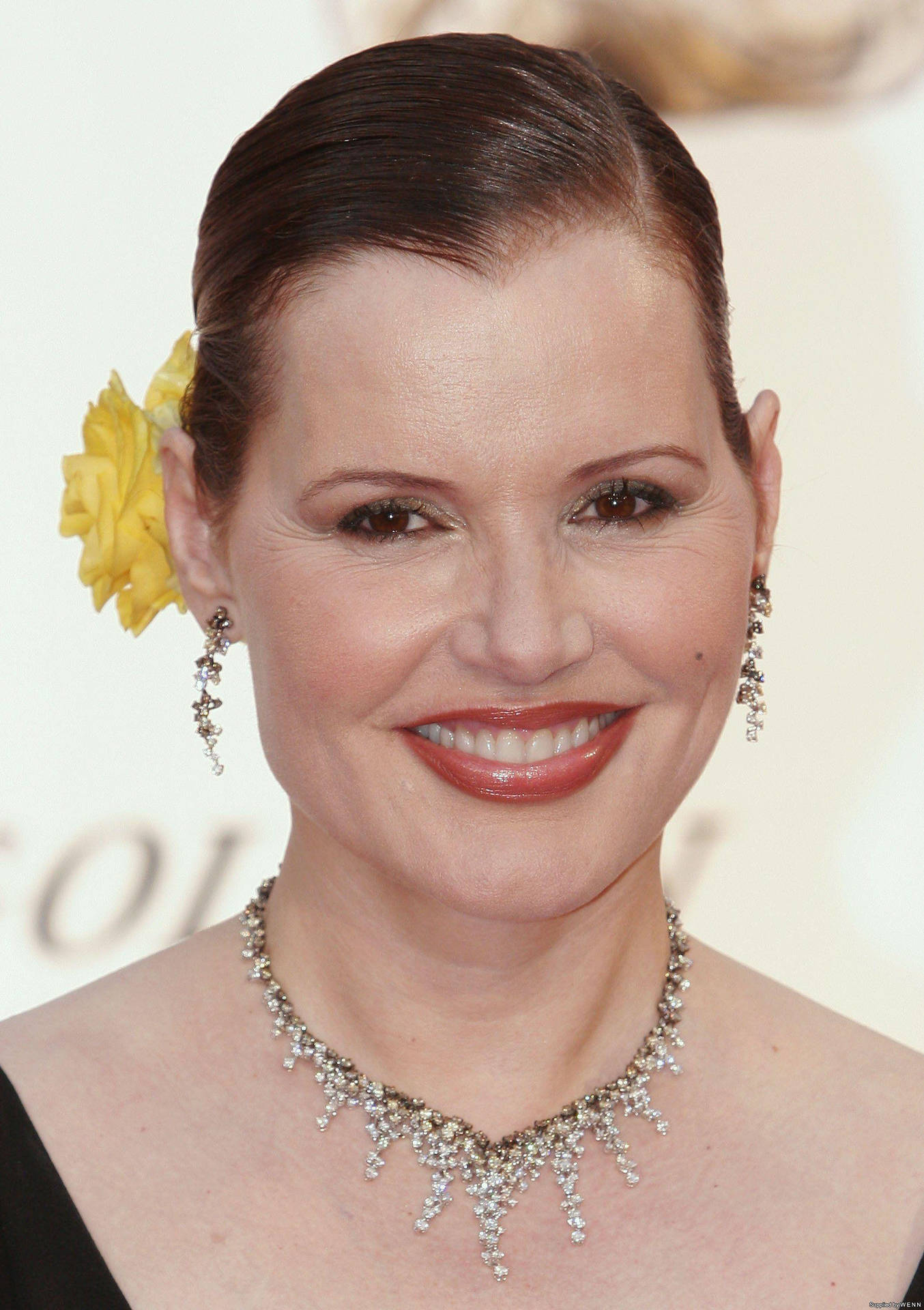 Geena Davis Genuine Smile Background