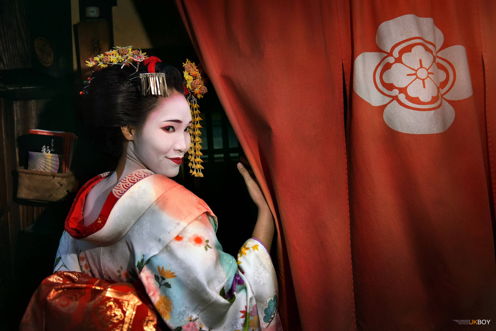 Geisha Going Inside A Room Background