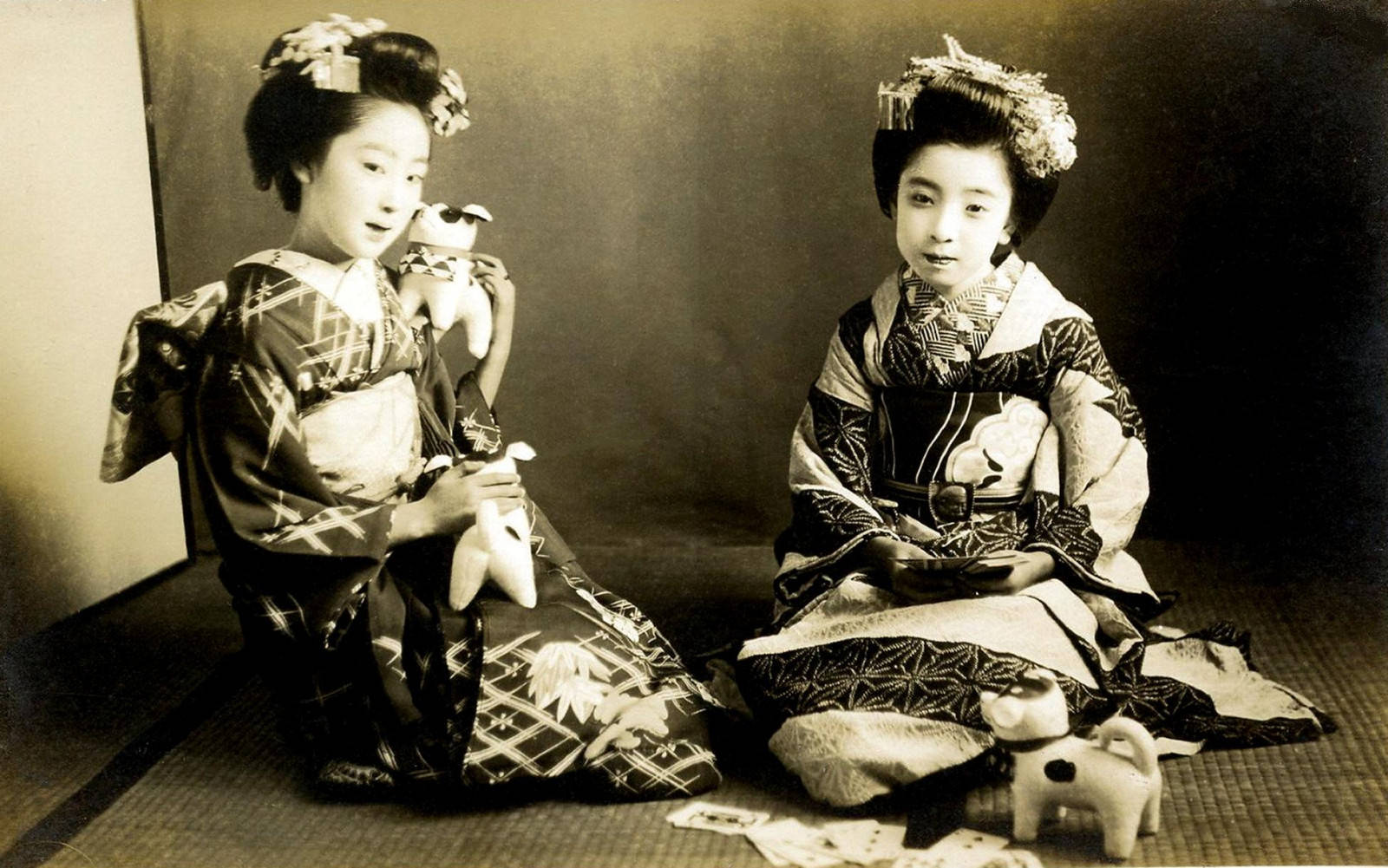 Geisha Old Photos Background