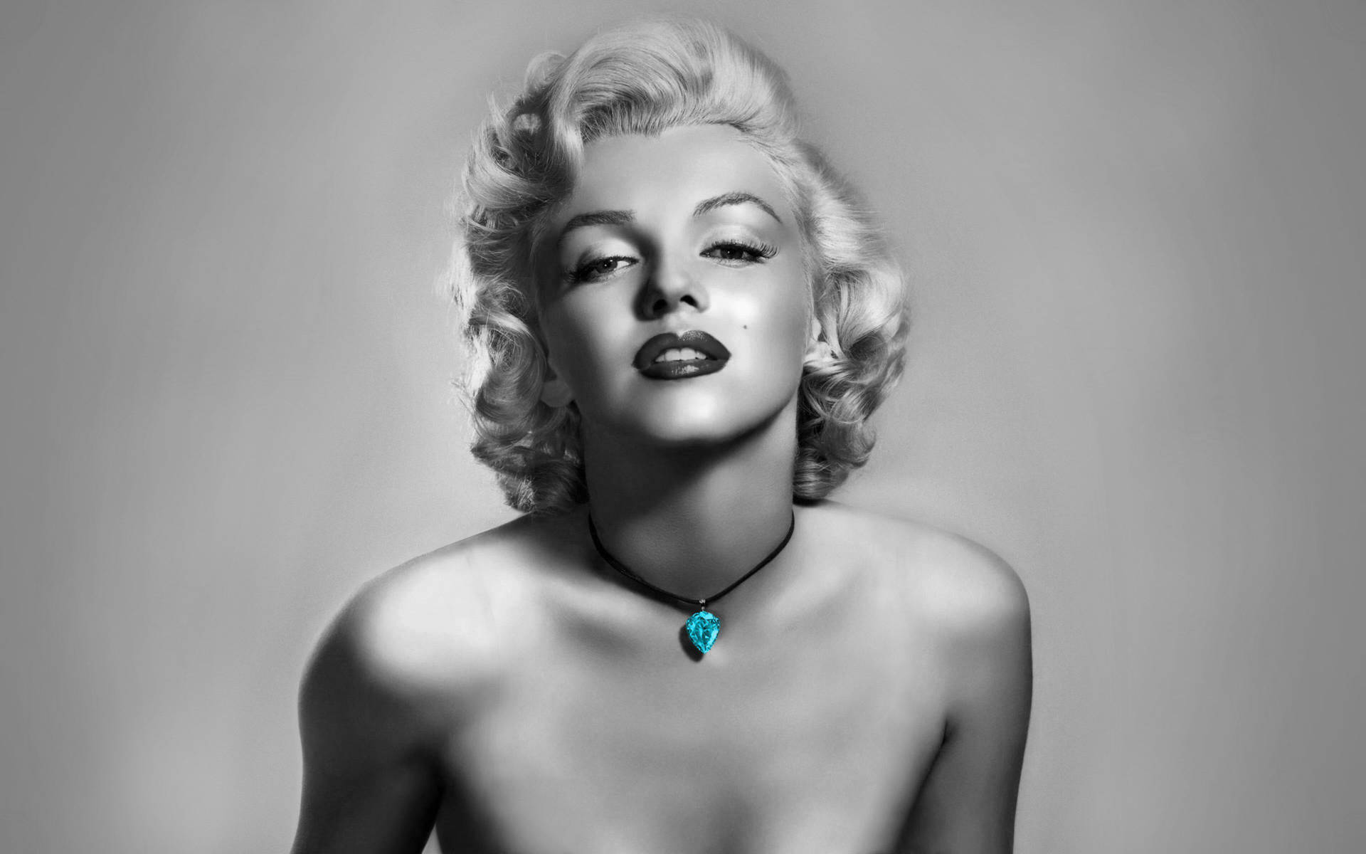 Gemstone Choker Marilyn Monroe Background