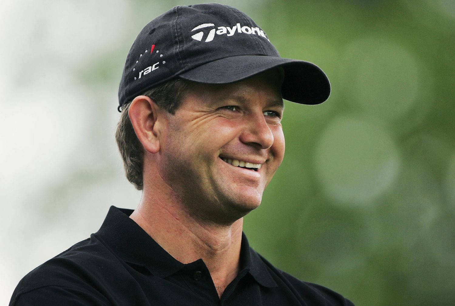 Genuine Smile Of Retief Goosen Background