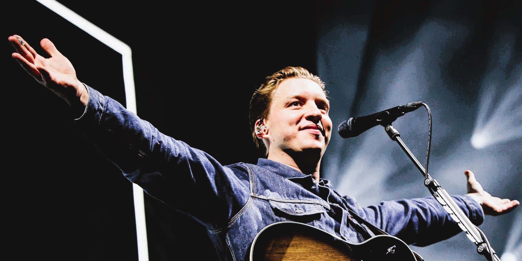 George Ezra Background