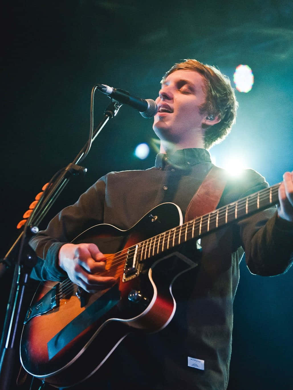 George Ezra Background