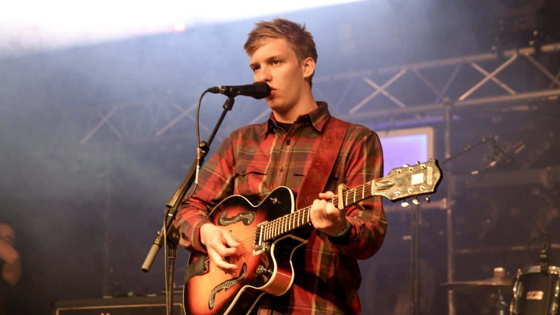 George Ezra Background