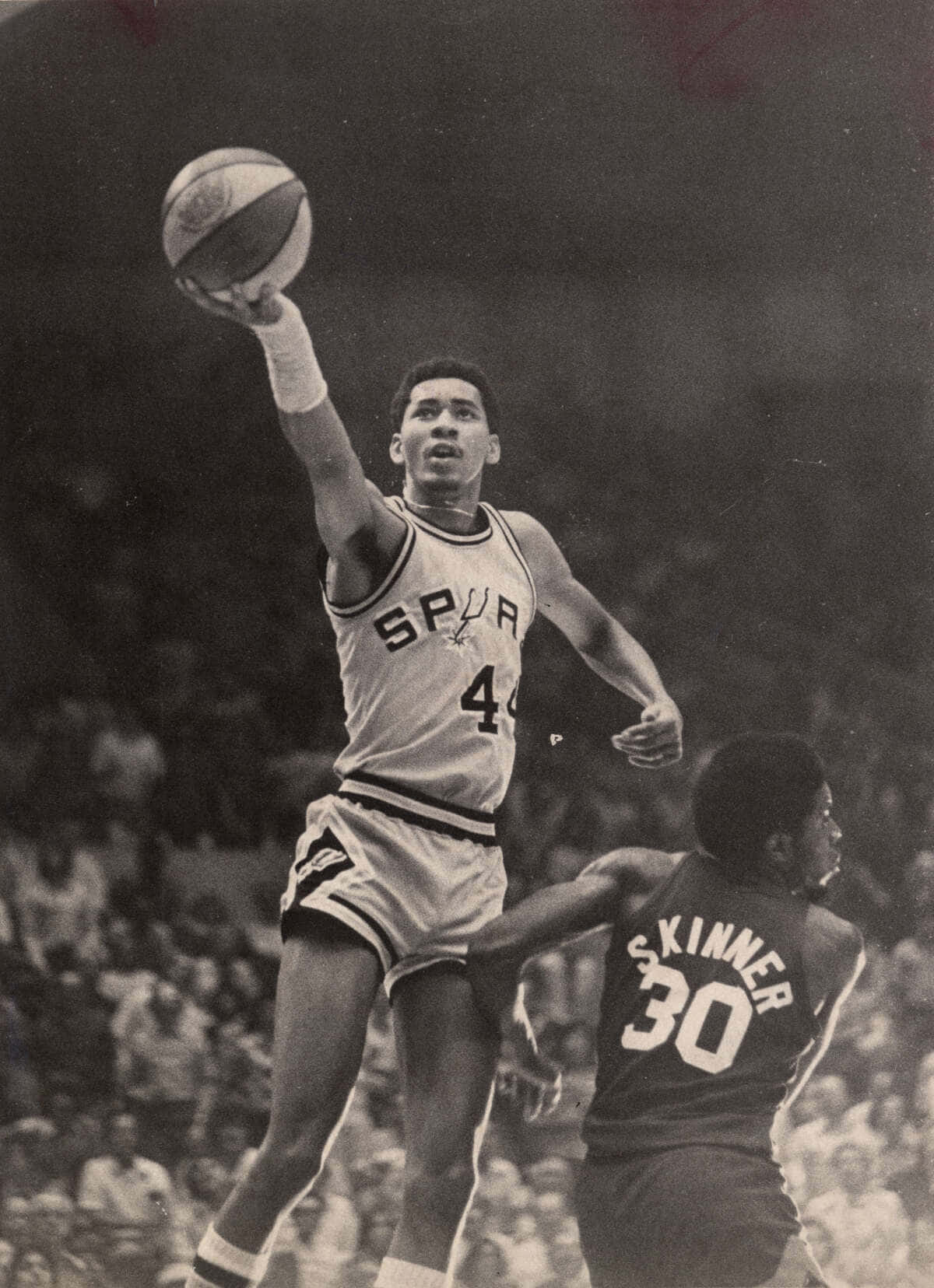 George Gervin Cool Vintage Sepia Background