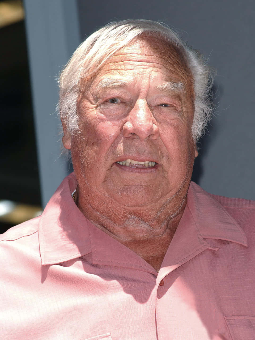 George Kennedy: A Classic Hollywood Star Background