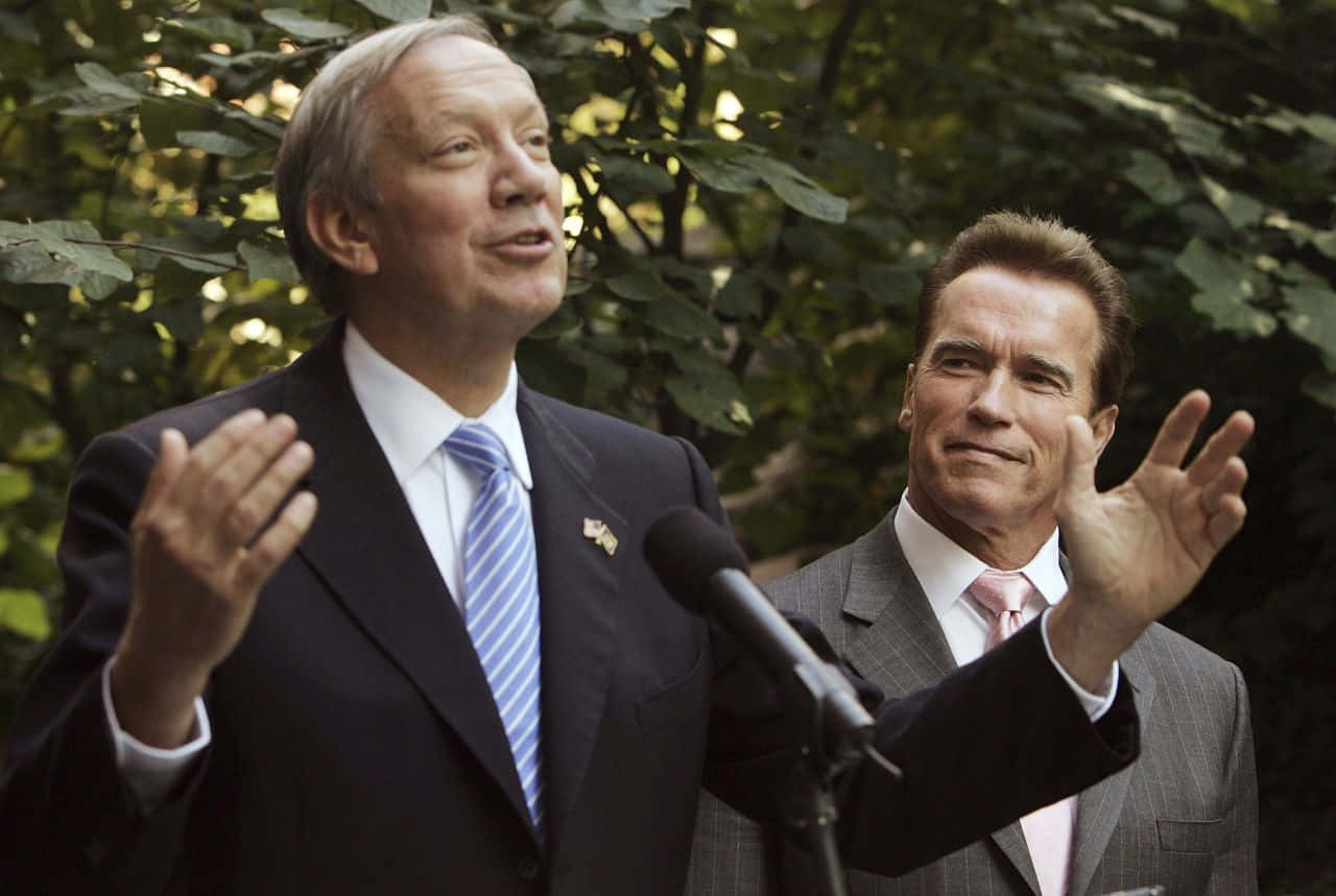 George Pataki Delivering A Speech Background