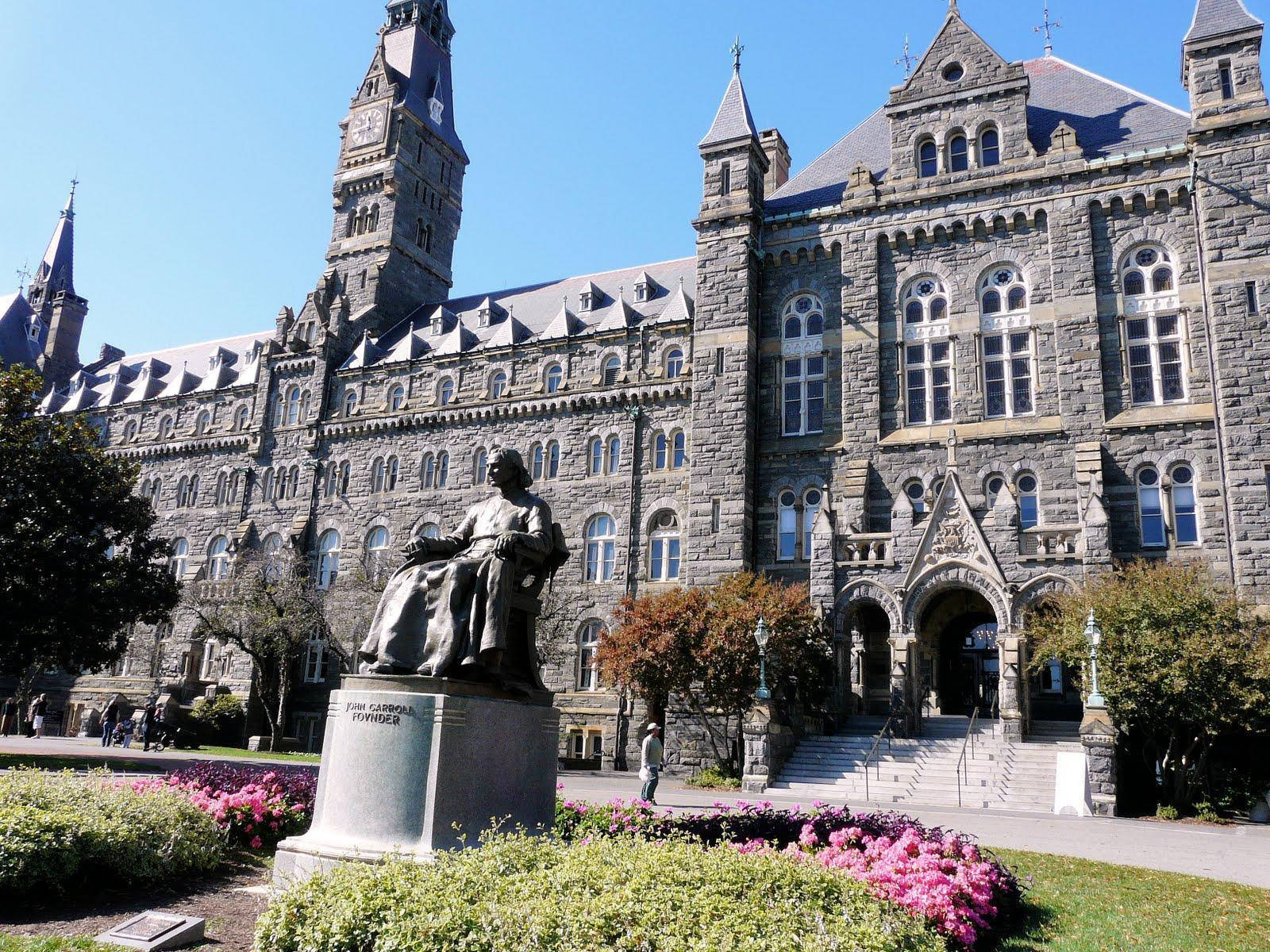 Georgetown University John Carroll Statue Background