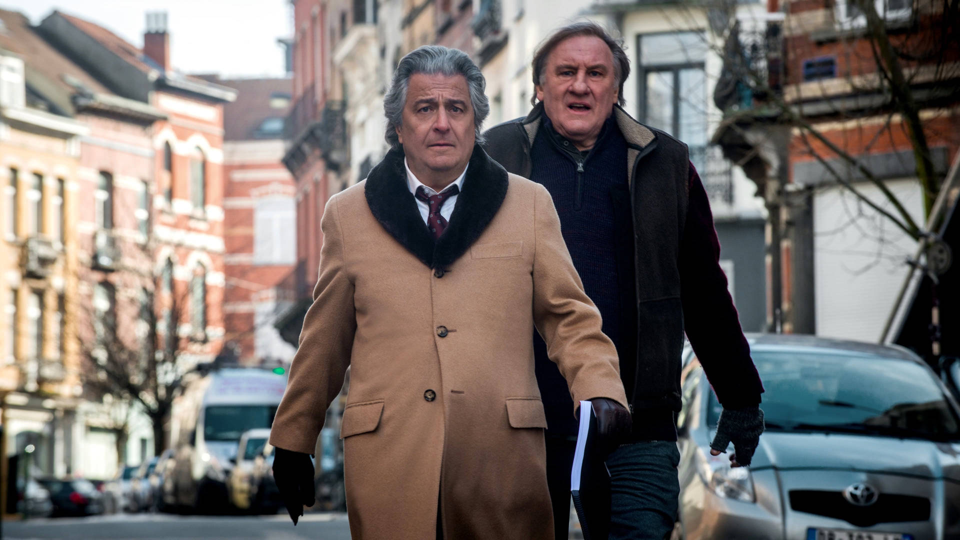 Gérard Depardieu Christian Clavier On Street Background