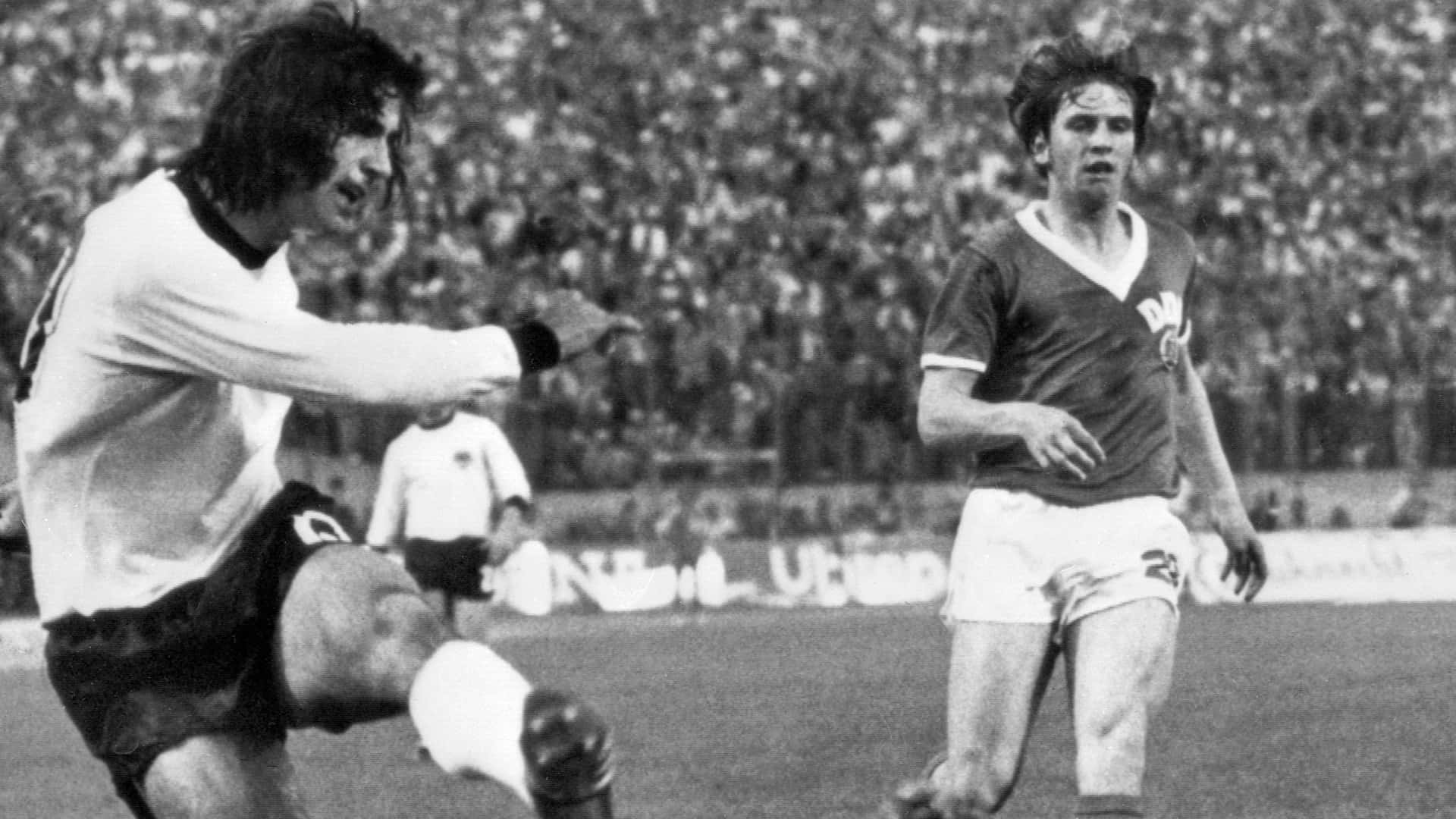 German Footballer Gerd Muller And Franz Beckenbauer Background