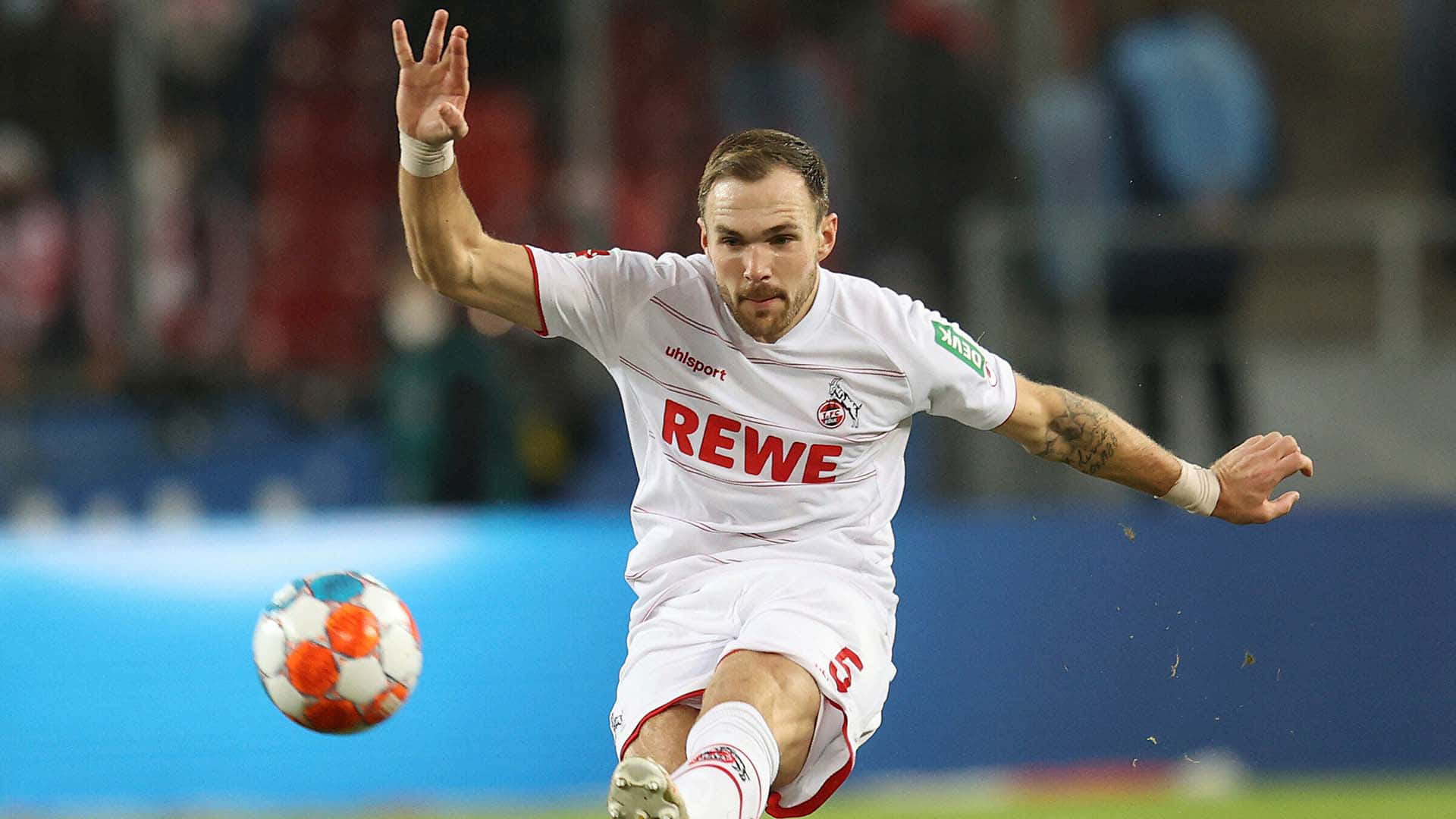 German Footballer Rafael Czichos Dribbling Background