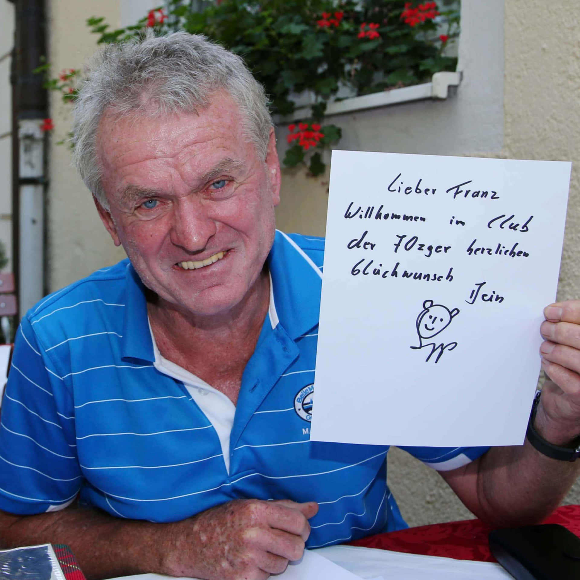 German Former Professional Football Goalkeeper Sepp Maier Holding A Note Background