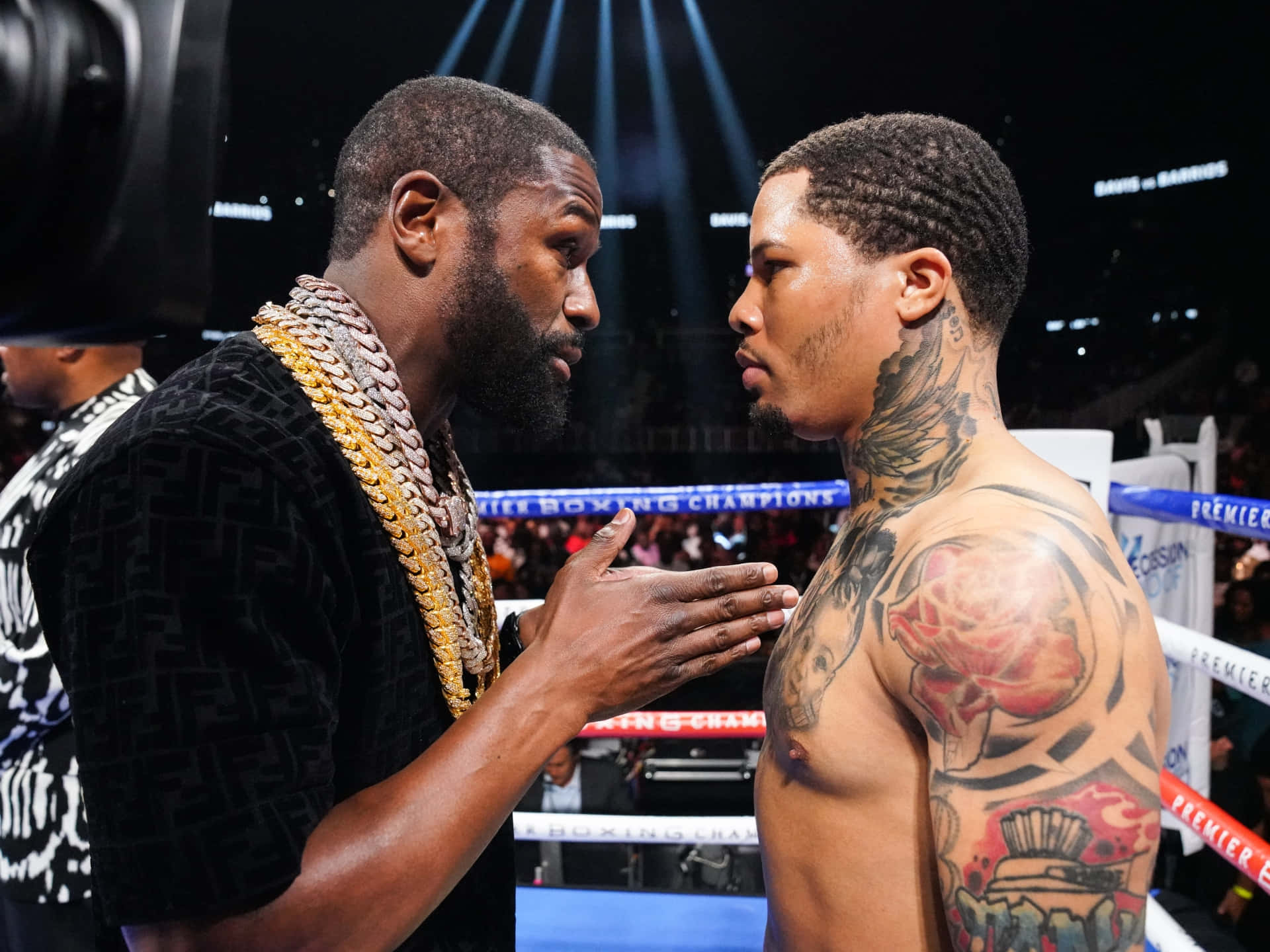 Gervonta Davis Showing Off His Supreme Boxing Technique. Background