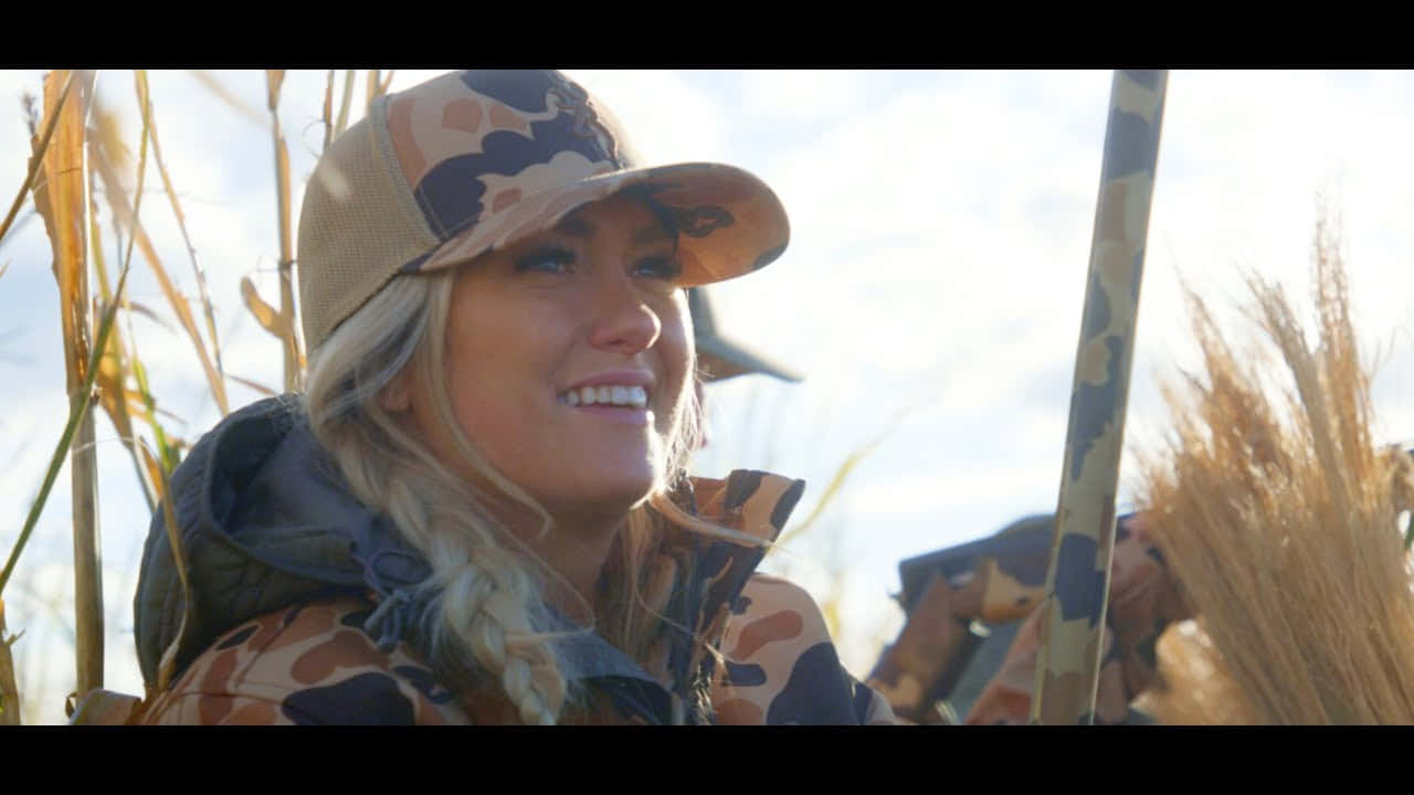 Get Closer To Nature With The Browning Desktop Background