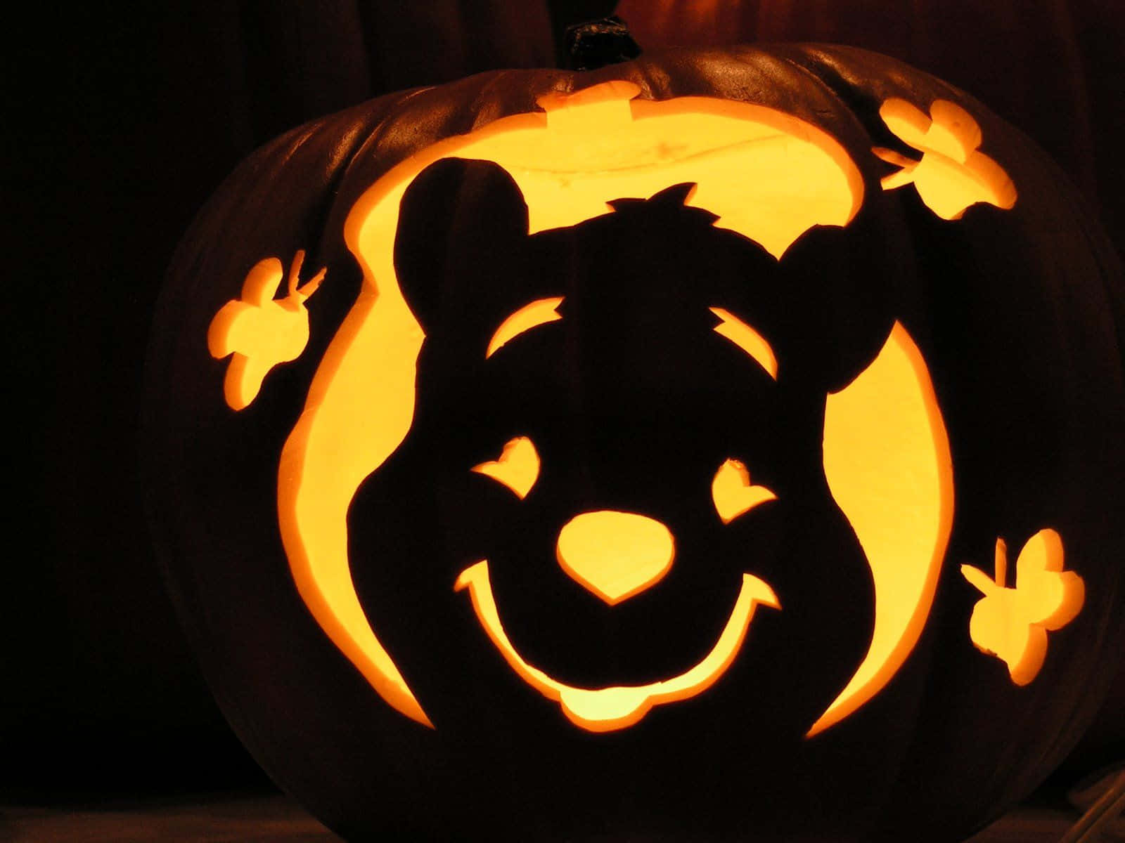 Get Into The Halloween Spirit With Winnie The Pooh! Background