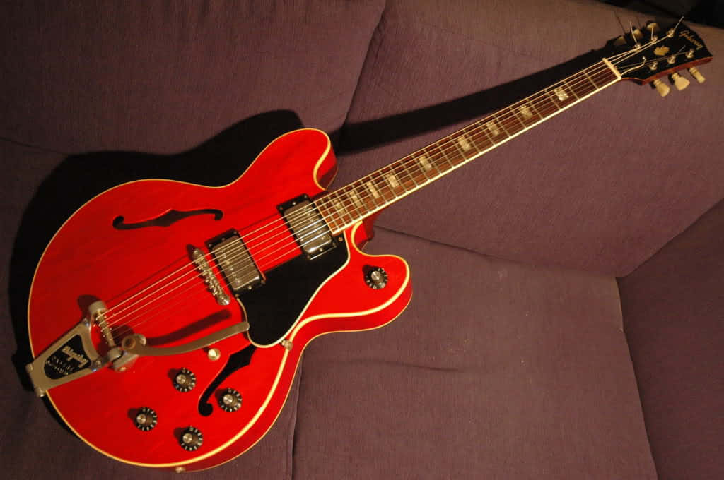 Get Lost In The Soulful Tone Of The Classic Gibson 335 Guitar. Background