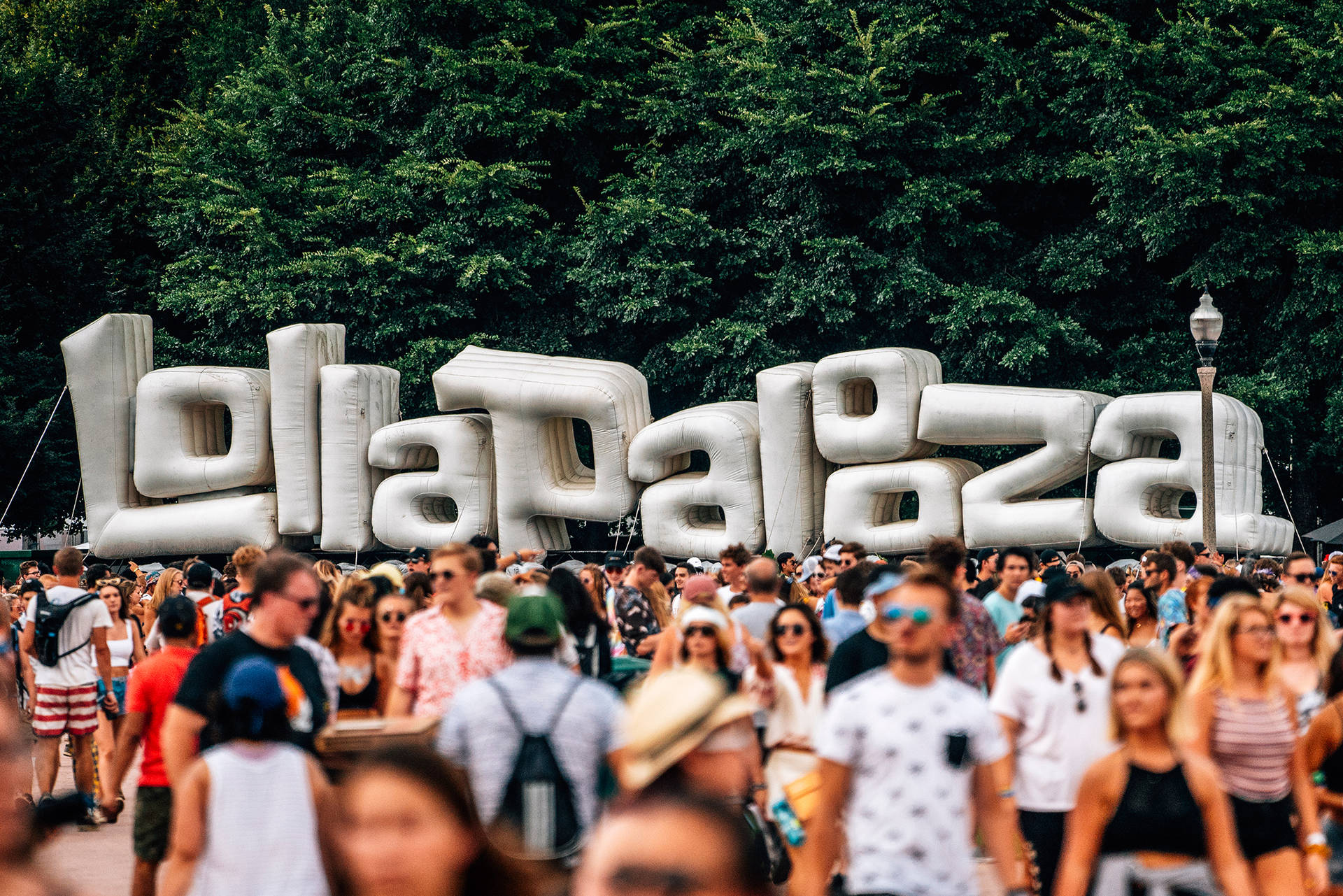 Get Pumped Up With Lollapalooza's Giant Inflatable! Background