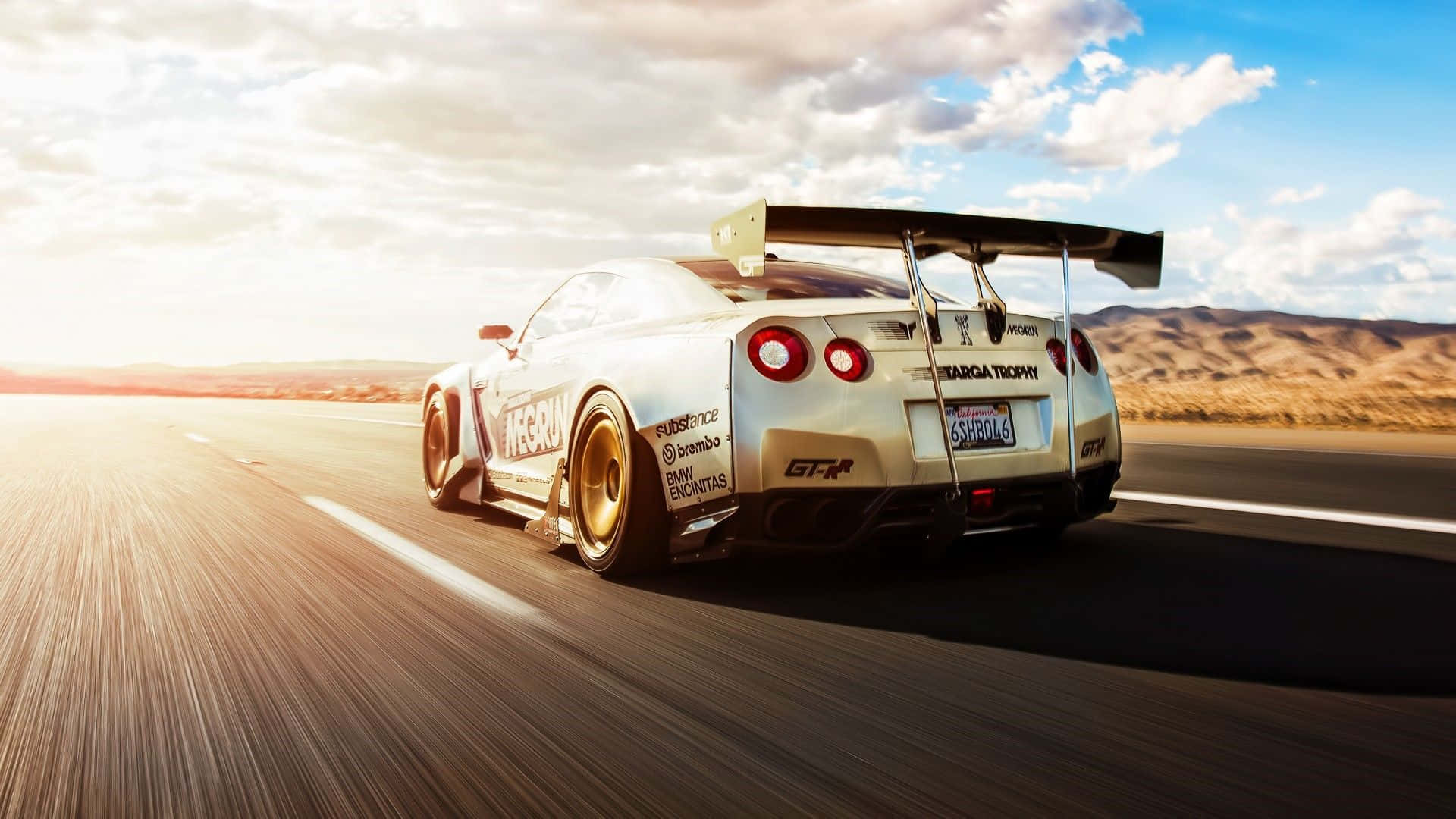 Get Ready For A Revolutionized Ride With Gtr R35 Background