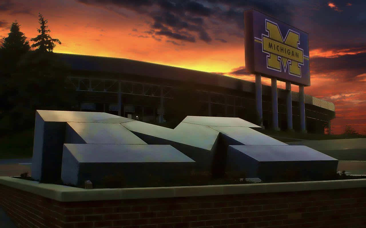 Get Ready For Big Ten Football With The Michigan Wolverines Background
