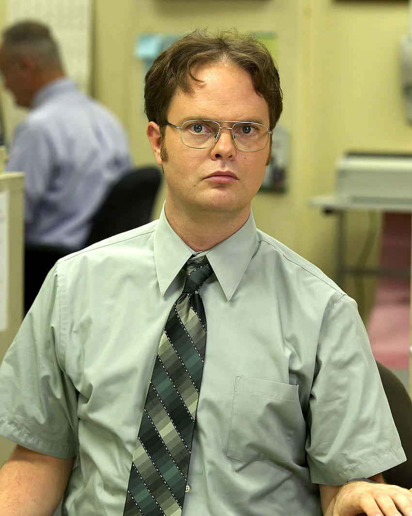 Get Ready To Laugh With The One And Only Dwight Schrute Background