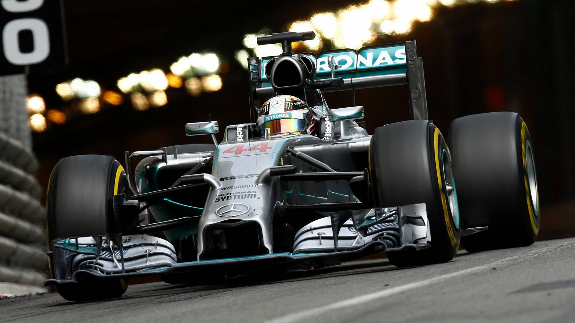 Get Ready To Start Your Mercedes F1 Experience Background