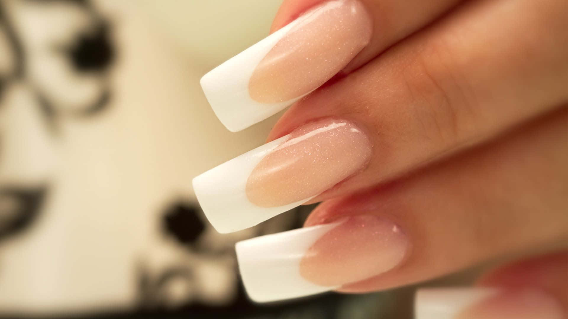 Get The Manicured Look With Stylish Acrylic Nails Background