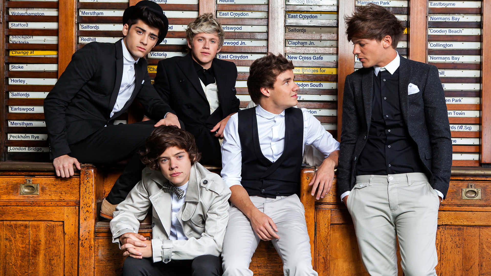 Get The One Direction Look With A Laptop Background