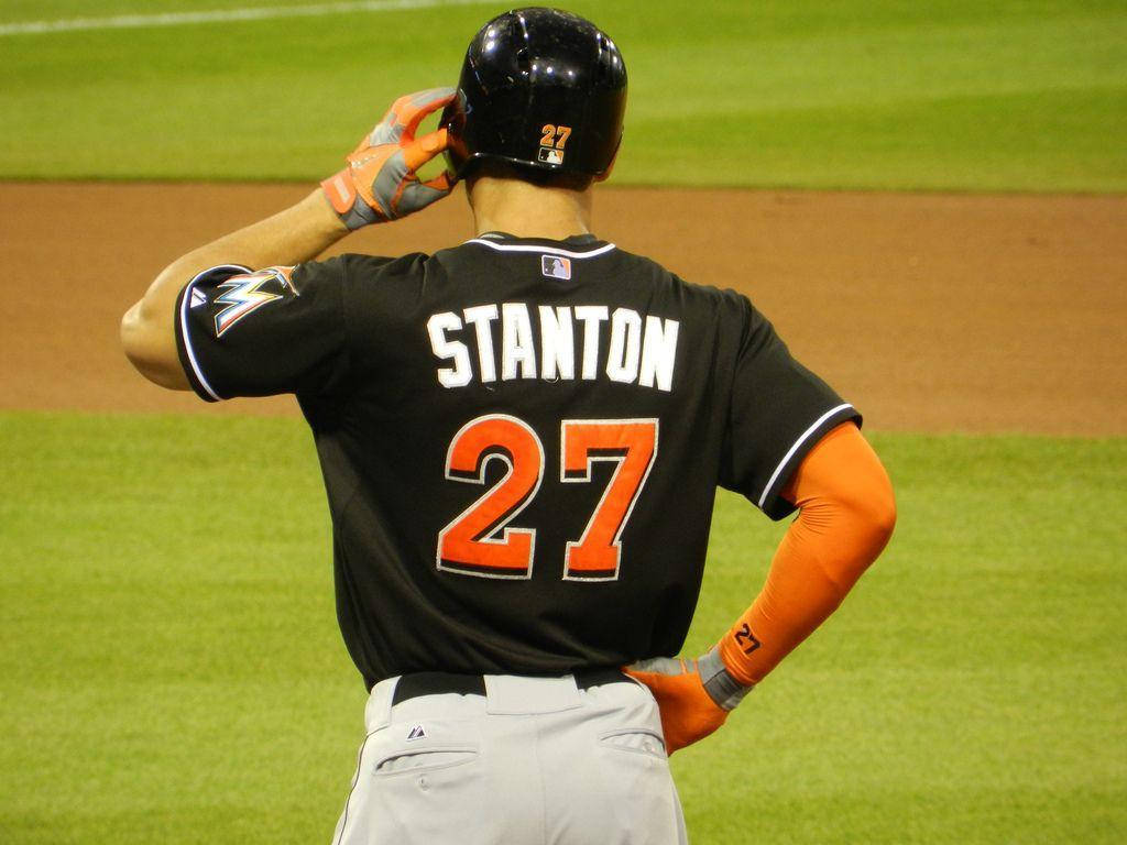 Giancarlo Stanton Nice Back View Picture Background