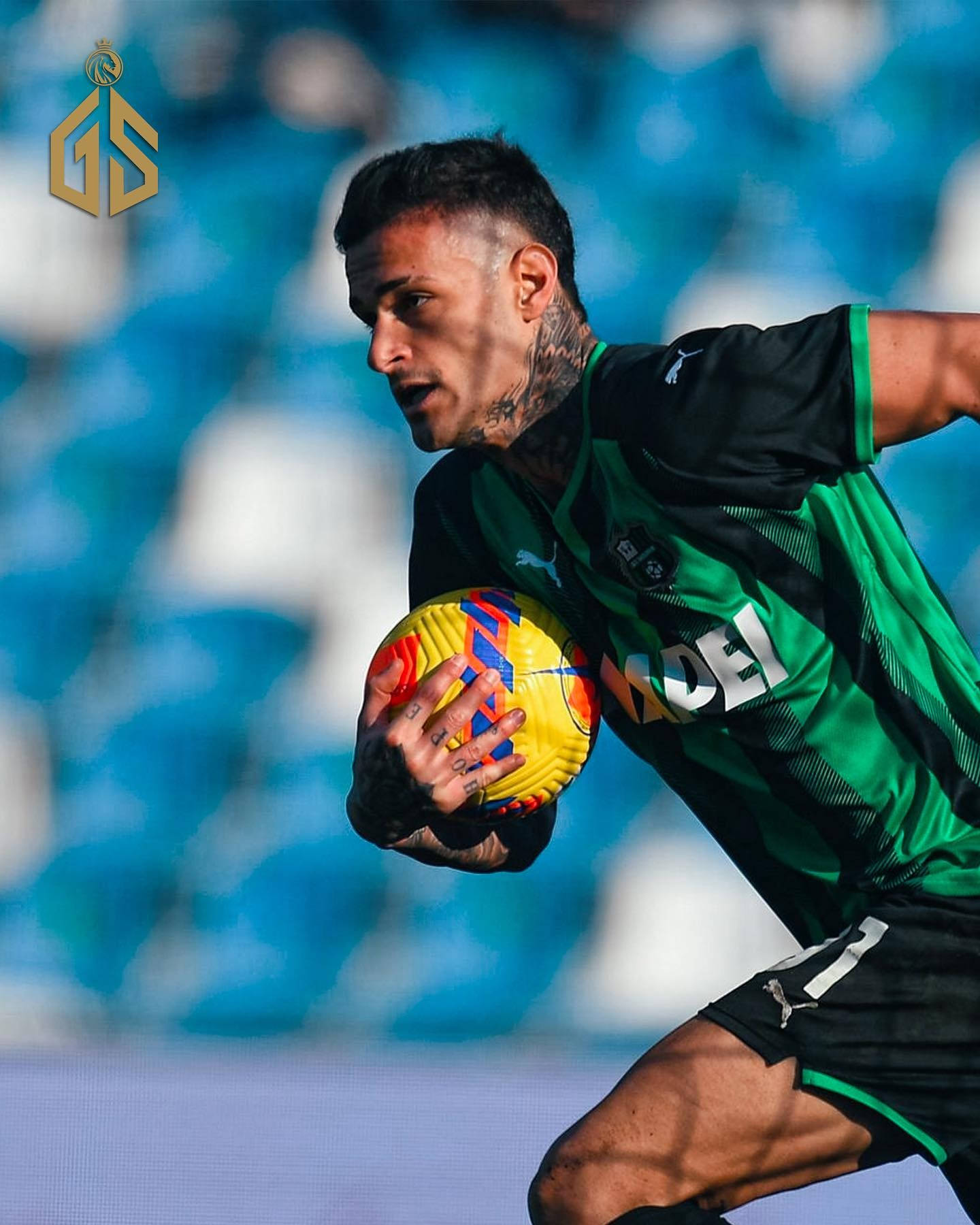 Gianlucca Scamacca Holding The Ball Background