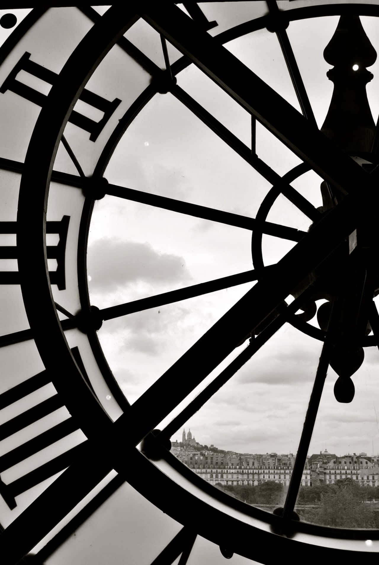 Giant Clock Of Musée Dorsay Phone